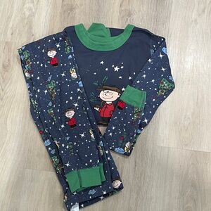 Peanuts Navy and Green Cartoon Pajama Set